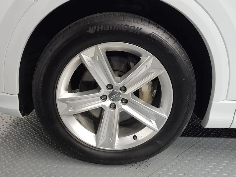 Audi Q8 45 TDI Quattro Premium| 231к.с.| ВКЛ.ТЕХНОТЕСТ, снимка 5 - Автомобили и джипове - 55099585