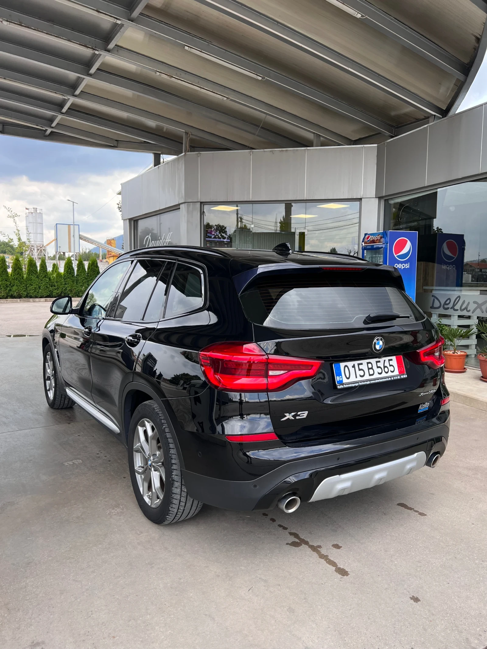 BMW X3 X drive Plug in hybrid X-line M - изображение 4