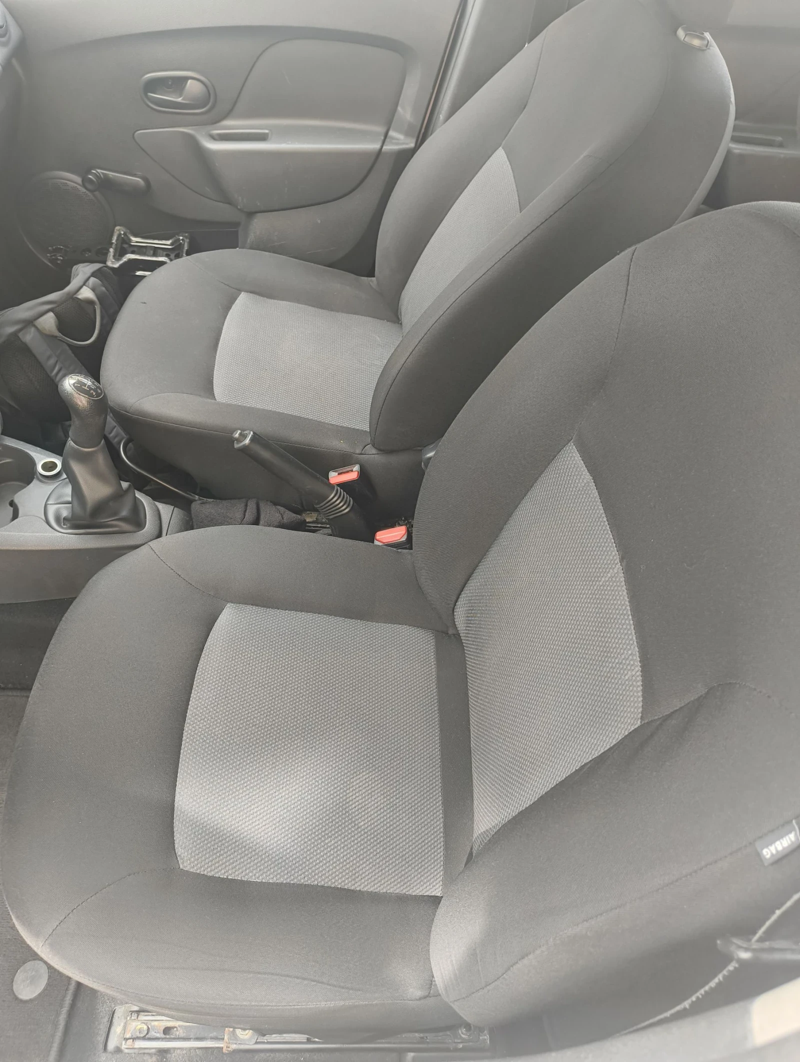 Dacia Logan 1.2 16V 75к.с Евро 6 - изображение 7