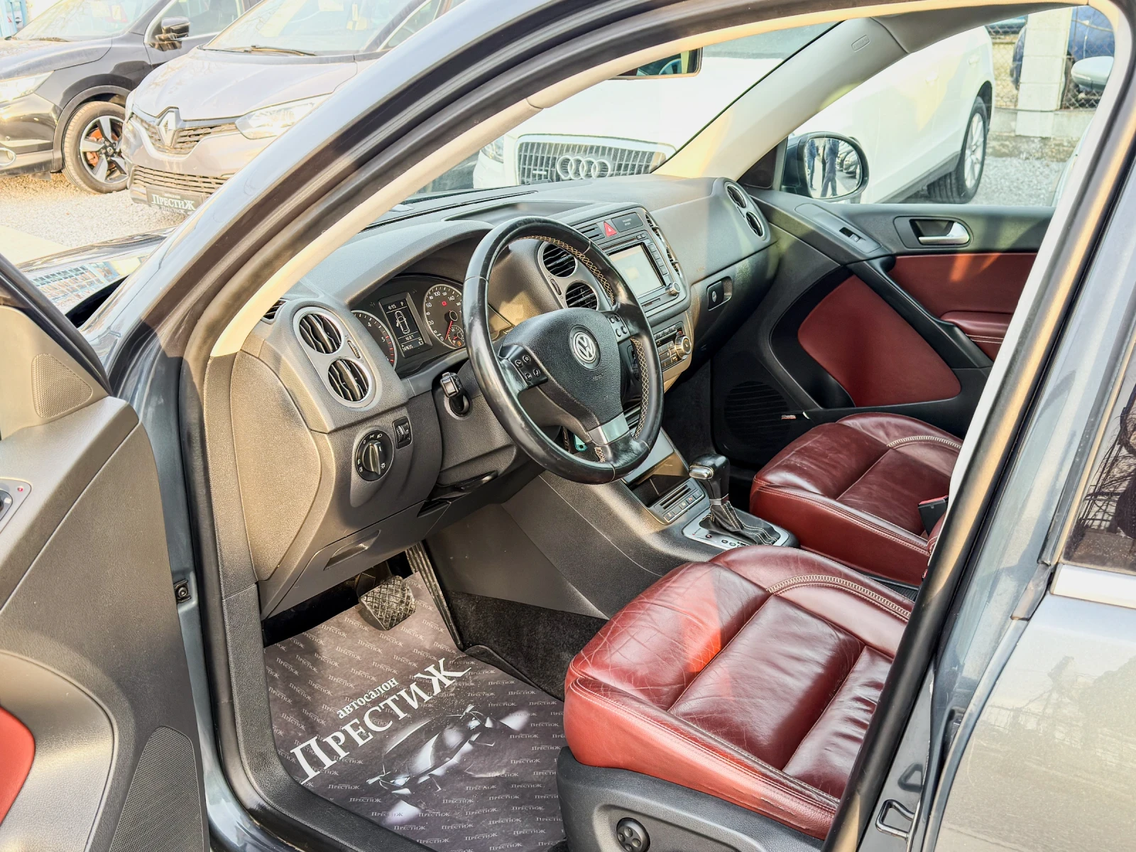 VW Tiguan 2.0TDI - DSG - 4x4 -  TRACK & AVENUE - DYNAUDIO - изображение 7