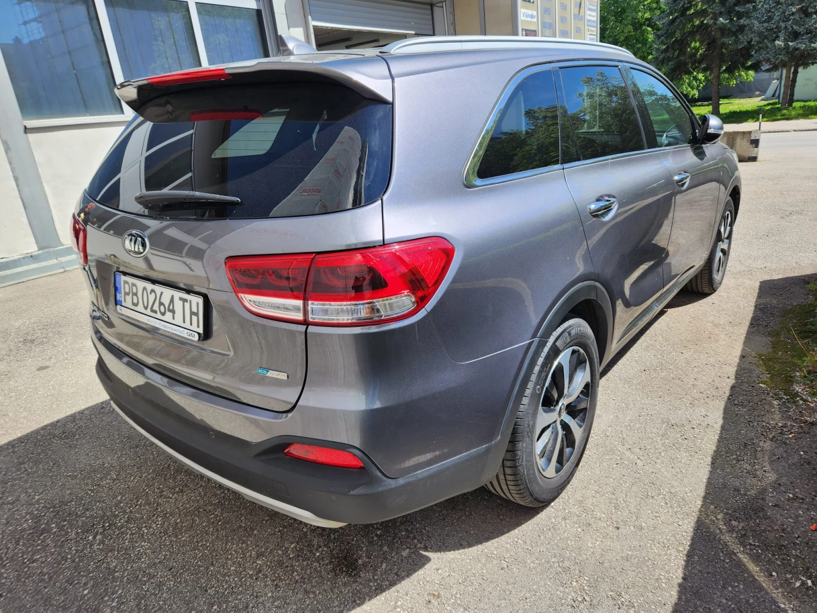 Kia Sorento 2.2D Spirit / GT-Line, снимка 3 - Автомобили и джипове - 54556376