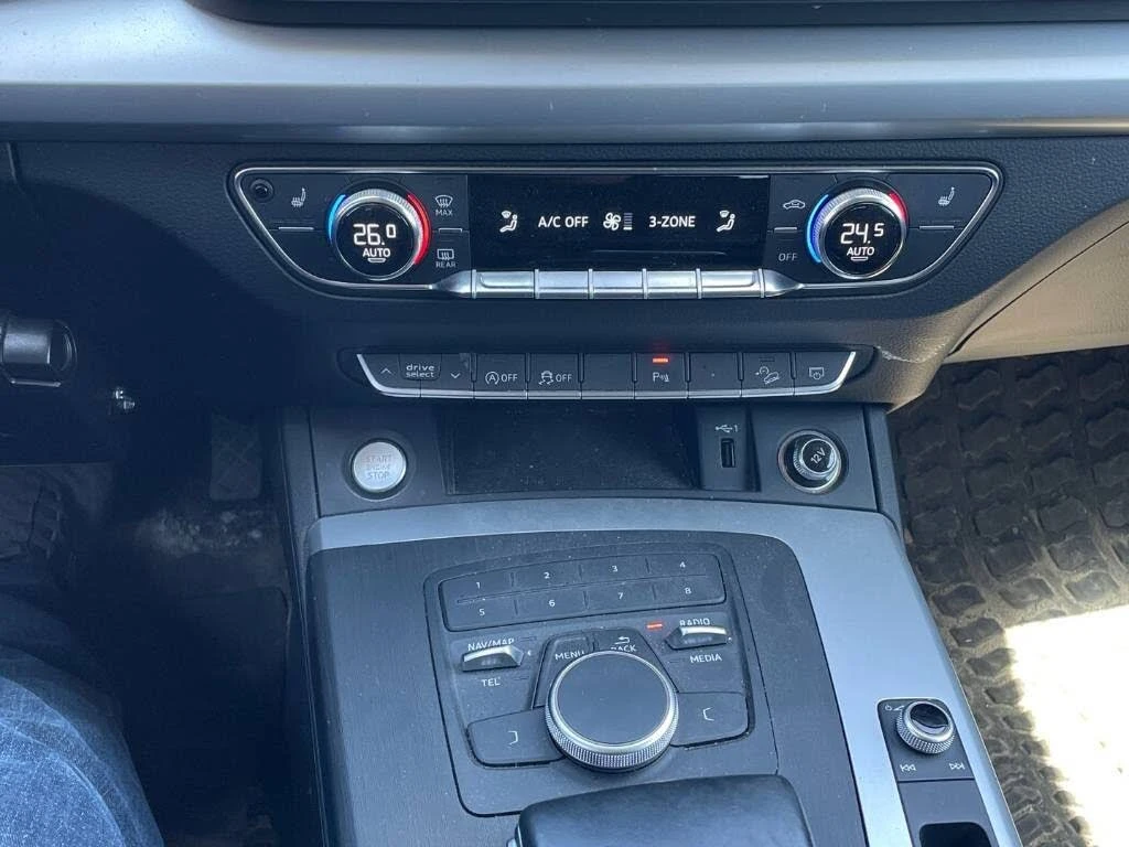 Audi Q5 2.0 45TFSI Quattro , снимка 11 - Автомобили и джипове - 55056288