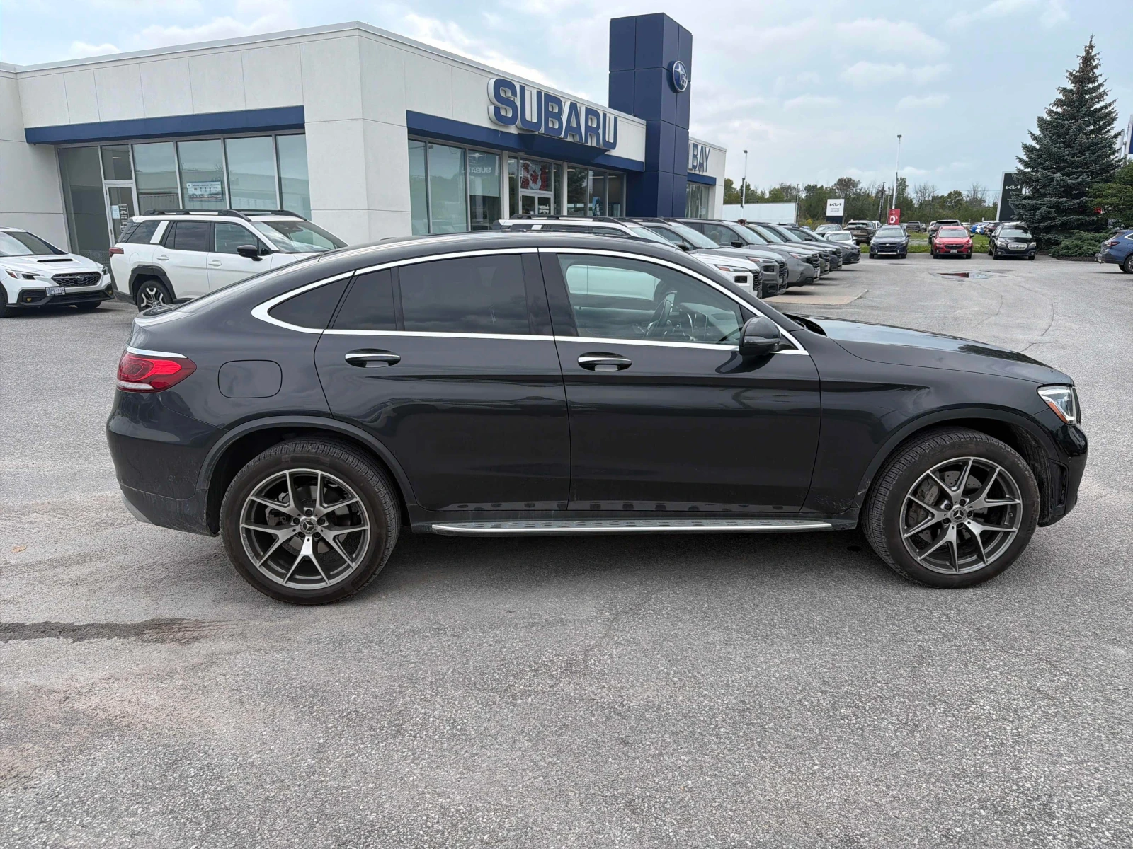 Mercedes-Benz GLC 300 4MATIC* DISTRONIC* ДИГИТАЛНО ТАБЛО* , снимка 3 - Автомобили и джипове - 55932839