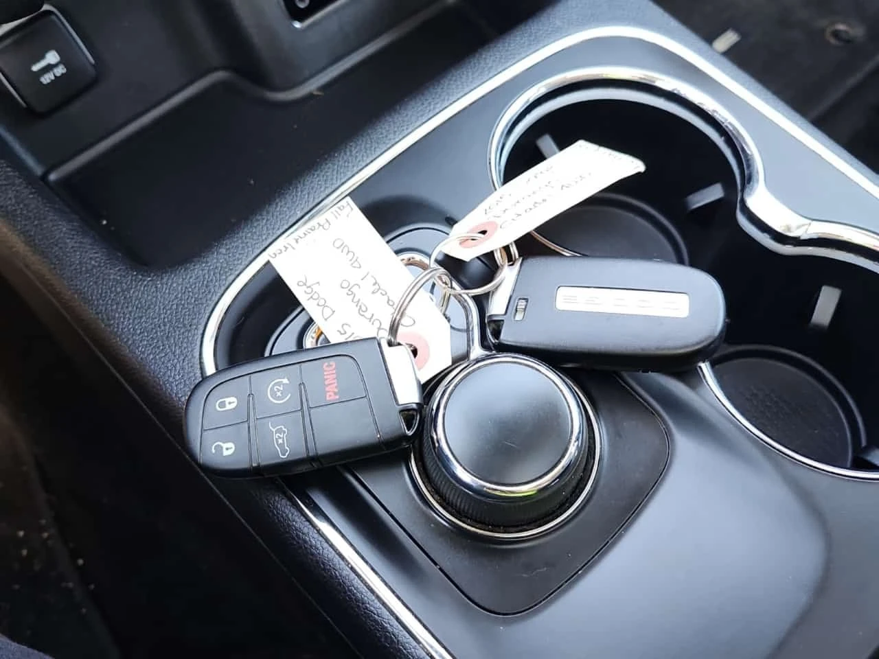 Dodge Durango * CITADEL * ПОДГРЕВ * ОБДУХВАНЕ * REMOTE START * , снимка 8 - Автомобили и джипове - 56223642