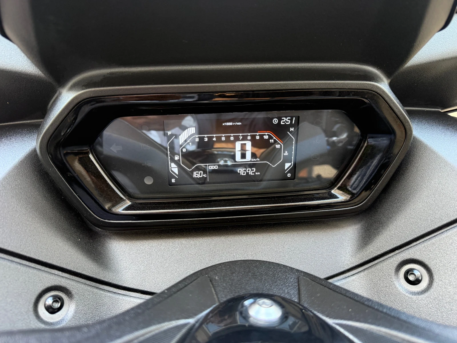 Yamaha X-max 300, снимка 10 - Мотоциклети и мототехника - 56552893