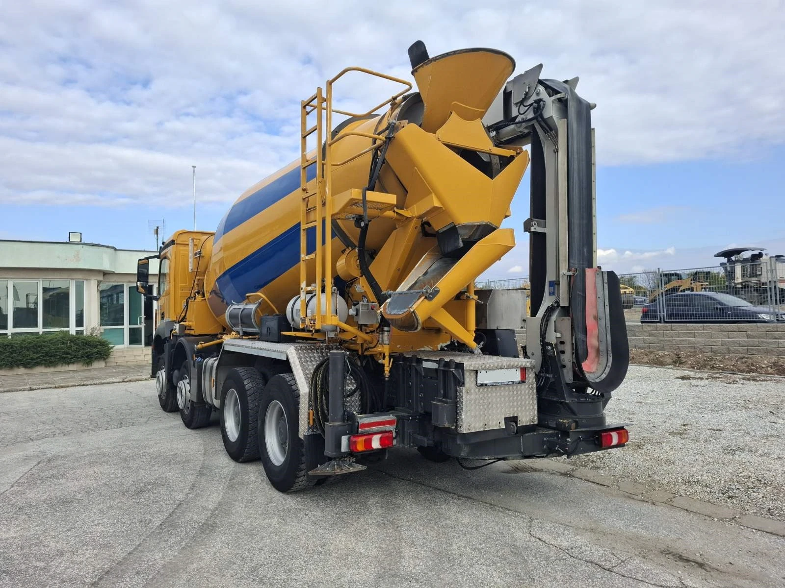   Mercedes 3243 AROCS | Mobile.bg   10