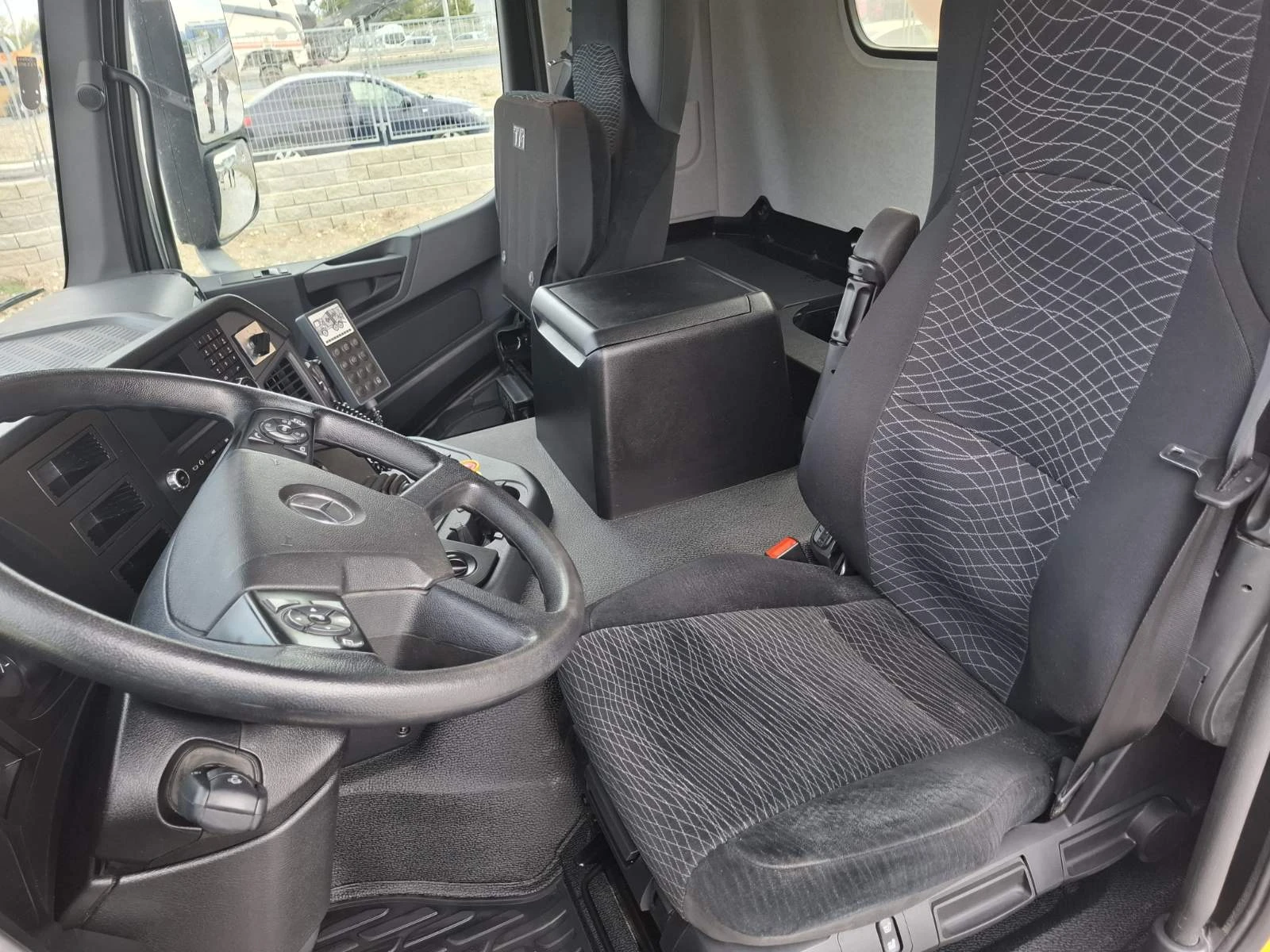   Mercedes 3243 AROCS | Mobile.bg   15