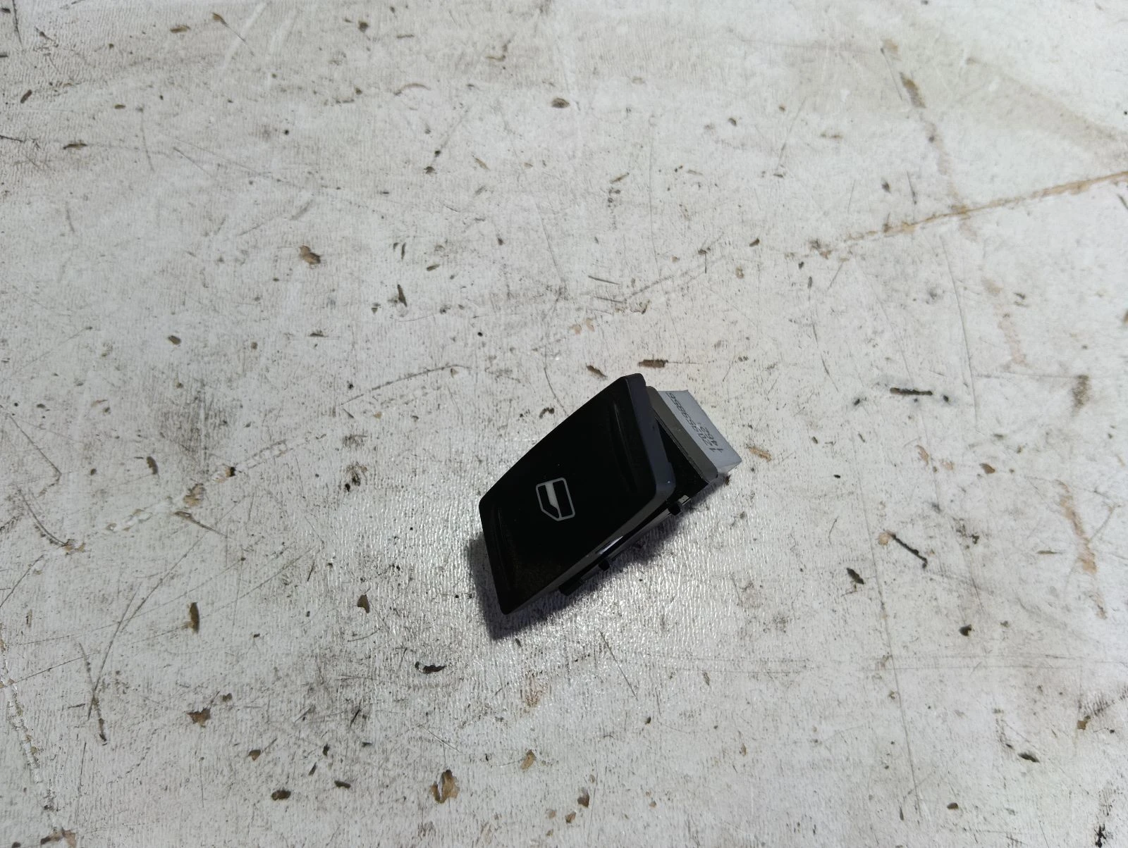 копче ел. стъкла 1Z0959856 Skoda Yeti