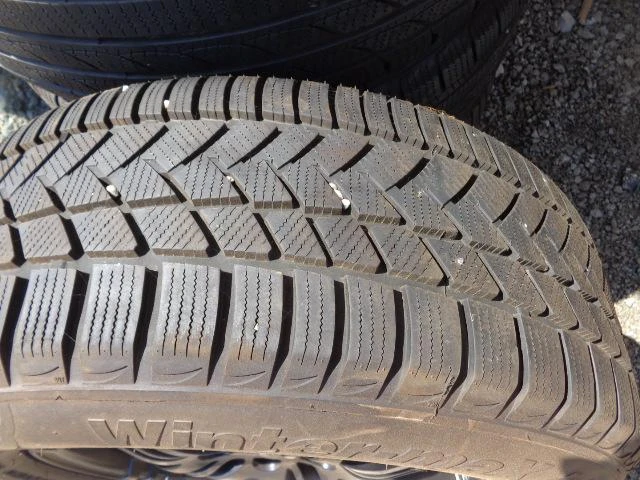 Гуми с джанти Rockstone 235/60R15, снимка 3 - Гуми и джанти - 22348687