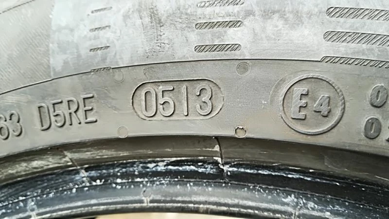 Гуми Летни 215/45R17, снимка 8 - Гуми и джанти - 25338829