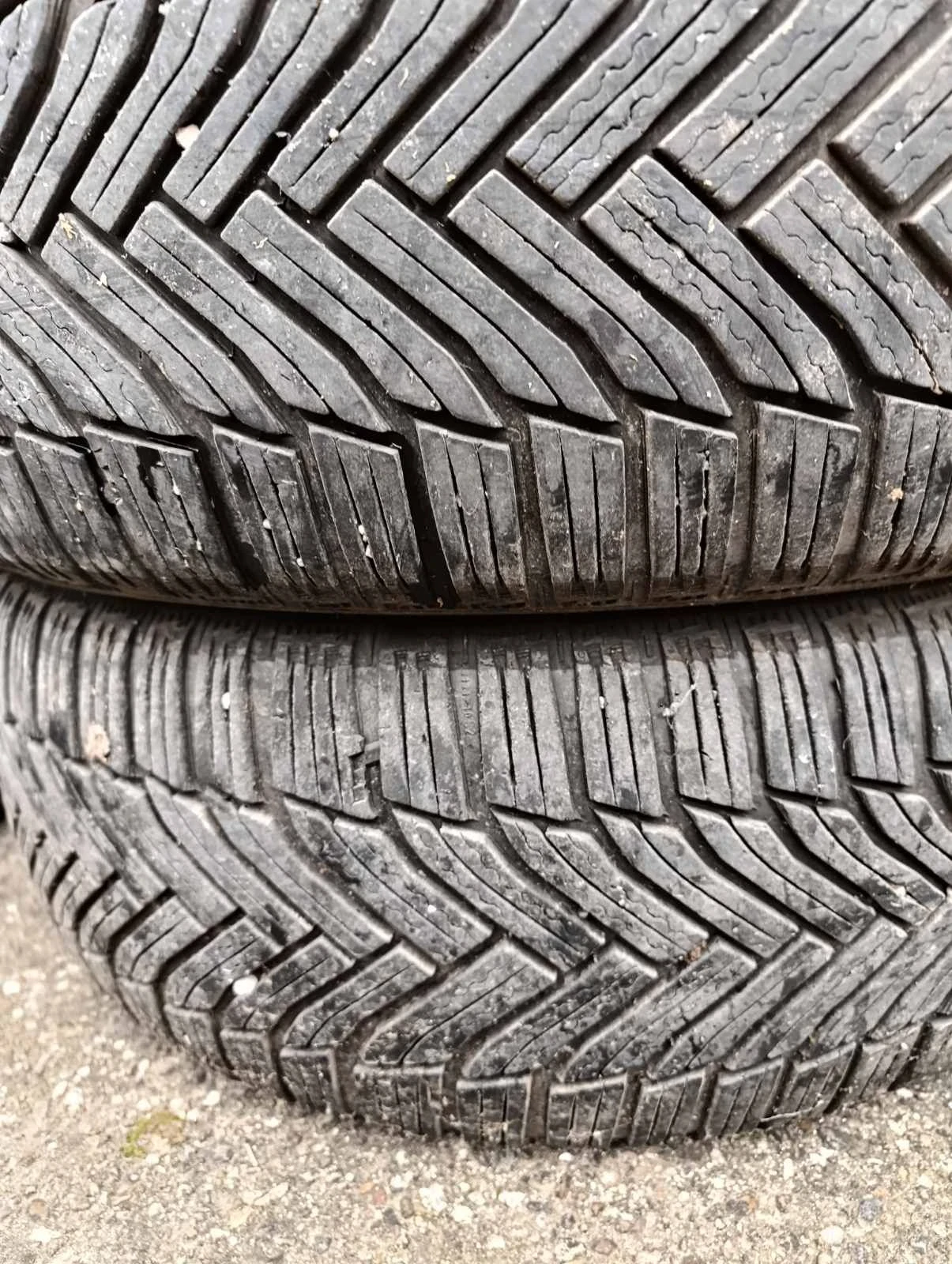 Гуми Зимни 215/55R17, снимка 7 - Гуми и джанти - 56662478