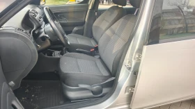 Skoda Roomster 1.2TSi 105кс КЛИМАТРОНИК ПОДГРЕВ Швейцария , снимка 16