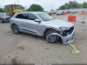 Audi E-Tron Premium Plus, снимка 2