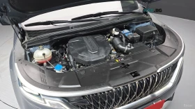 Kia Carnival * 2.2d* PRESTIGE* КОЖА* ПОДГРЕВ* ОБДУХВАНЕ* КАМЕРА, снимка 5