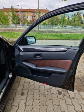 Обява за продажба на Mercedes-Benz E 350 4 Matic ~17 990 лв. - изображение 11