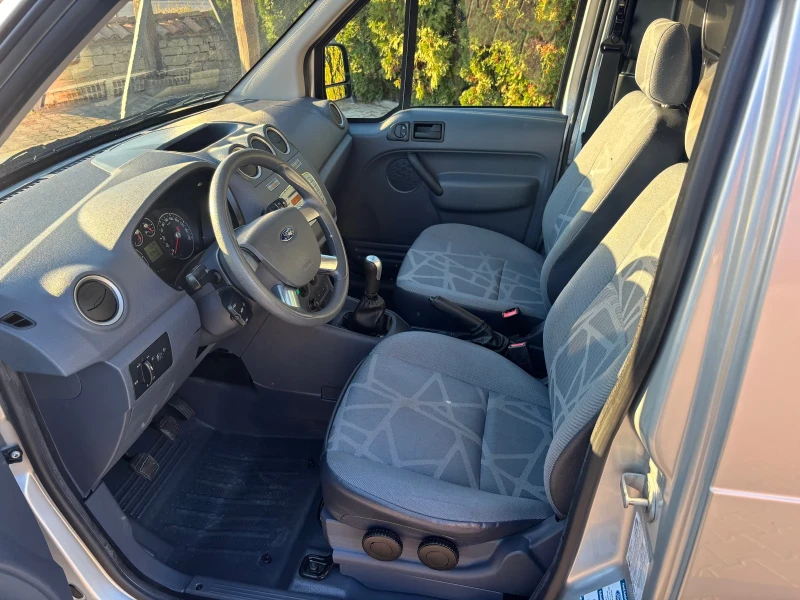 Ford Connect 1.8, снимка 10 - Автомобили и джипове - 47721339