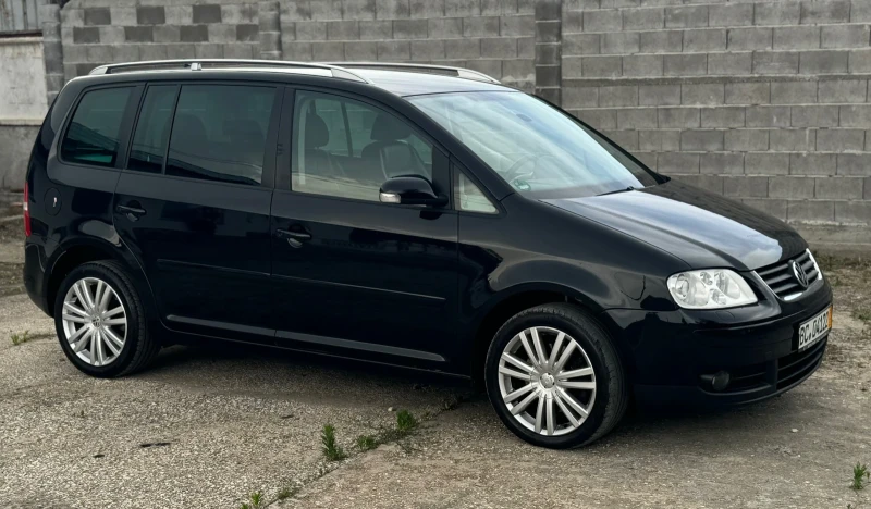 VW Touran 2.0 TDI 170kc 7-местен Внос от Германия, снимка 6 - Автомобили и джипове - 48032710