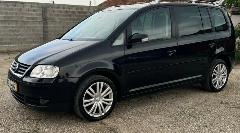 VW Touran 2.0 TDI 170kc 7-местен Внос от Германия, снимка 1 - Автомобили и джипове - 48032710