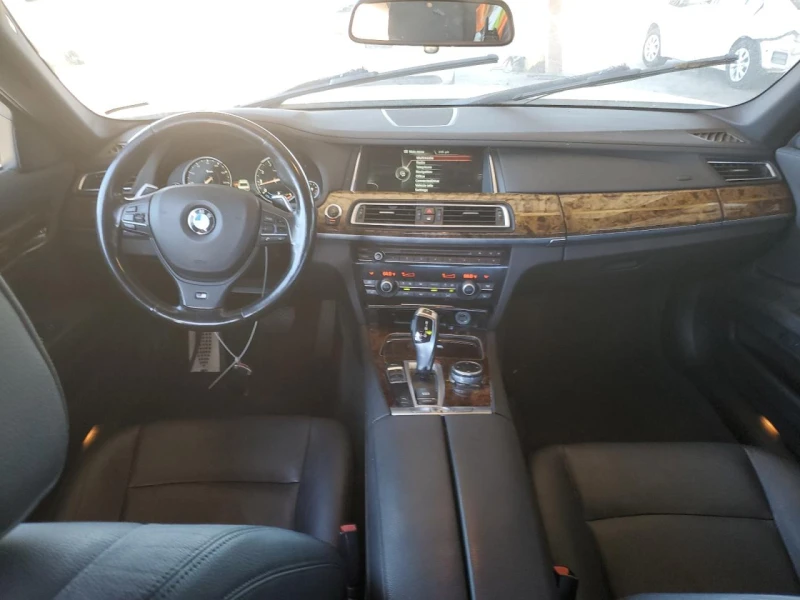 BMW 740 * Реални километри* Без аналог ! !, снимка 8 - Автомобили и джипове - 48517968