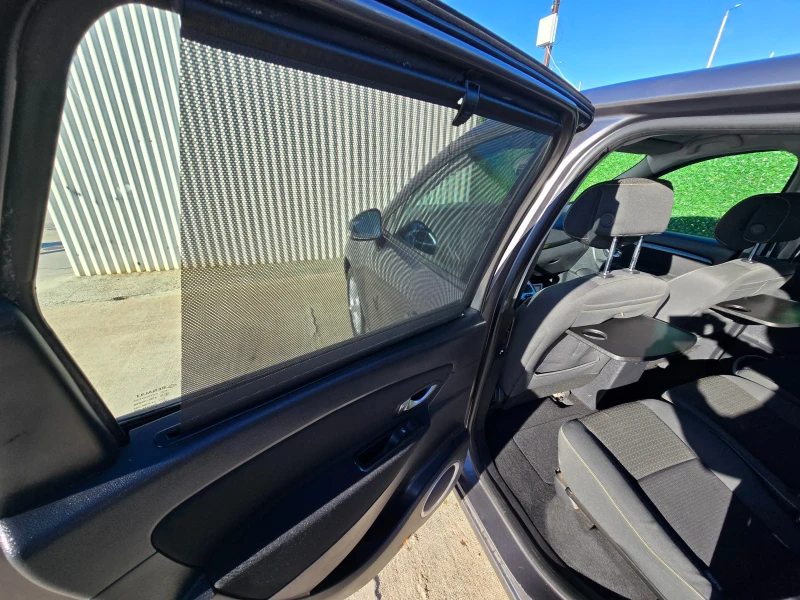 Renault Scenic 1.9DCI* 130к.с.* Xmod, снимка 14 - Автомобили и джипове - 48830509