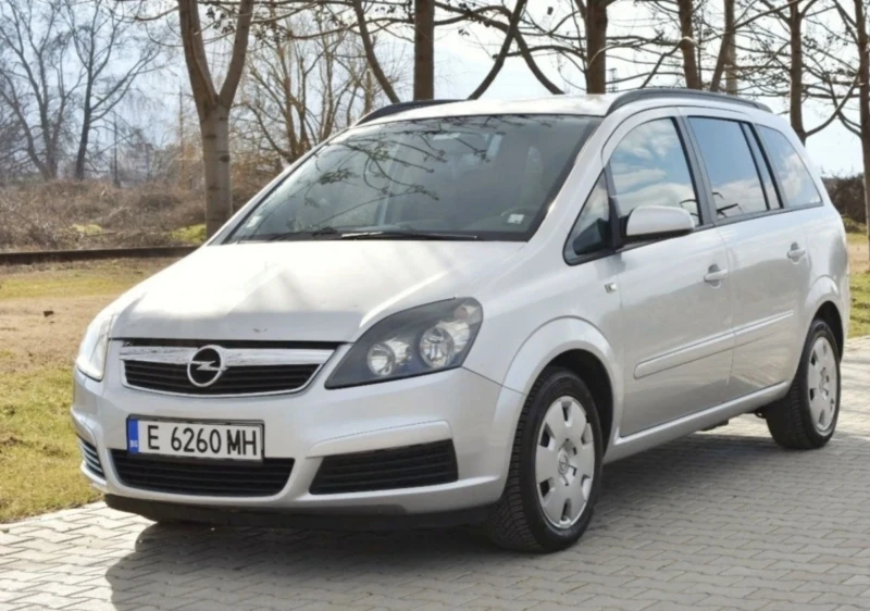 Opel Zafira Ван, снимка 1 - Автомобили и джипове - 49200718