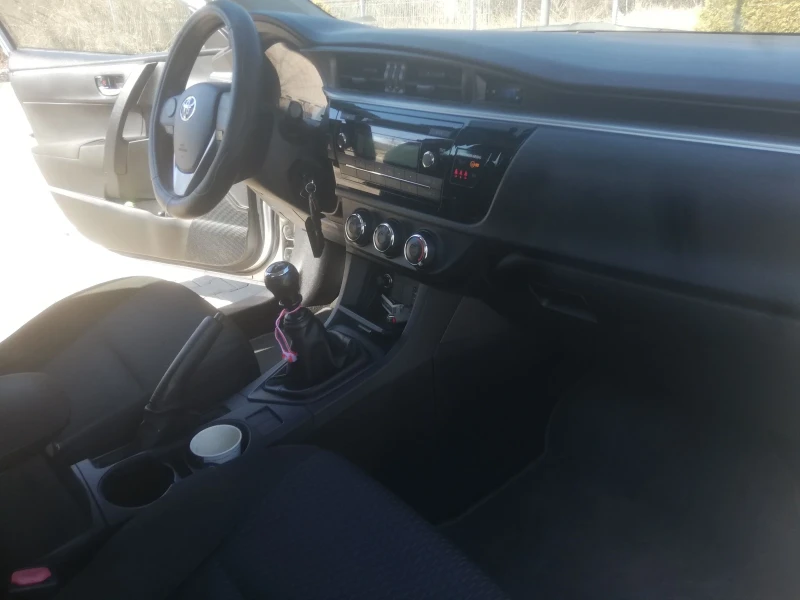 Toyota Corolla VVT-I, снимка 8 - Автомобили и джипове - 49388828