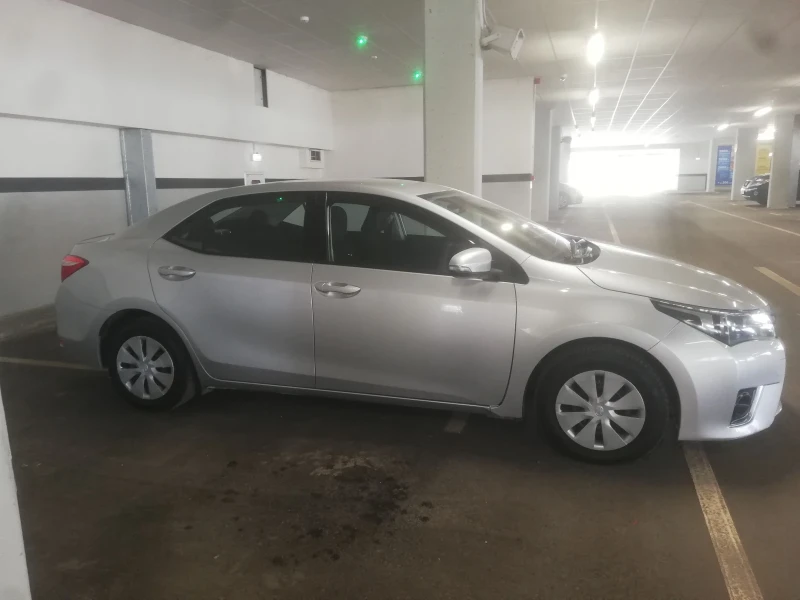 Toyota Corolla VVT-I, снимка 4 - Автомобили и джипове - 49388828