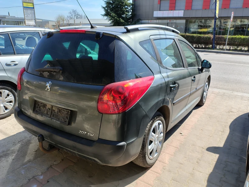 Peugeot 207 1.6 hdi 90кс, снимка 4 - Автомобили и джипове - 49596025