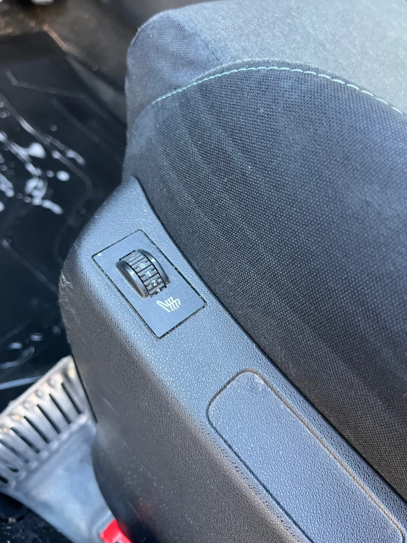 Citroen C4 1.6hdi 120hp Exclusive BVA6, снимка 6 - Автомобили и джипове - 52491034