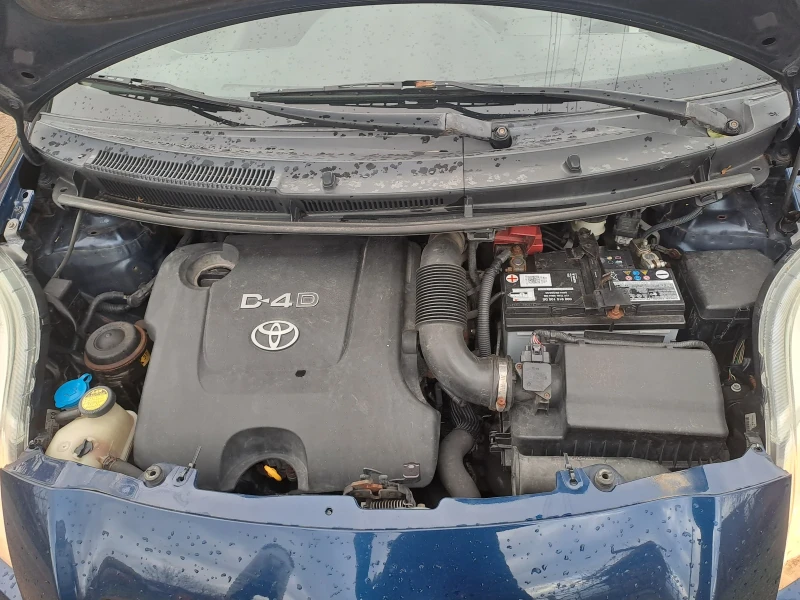 Toyota Yaris, снимка 8 - Автомобили и джипове - 52893924