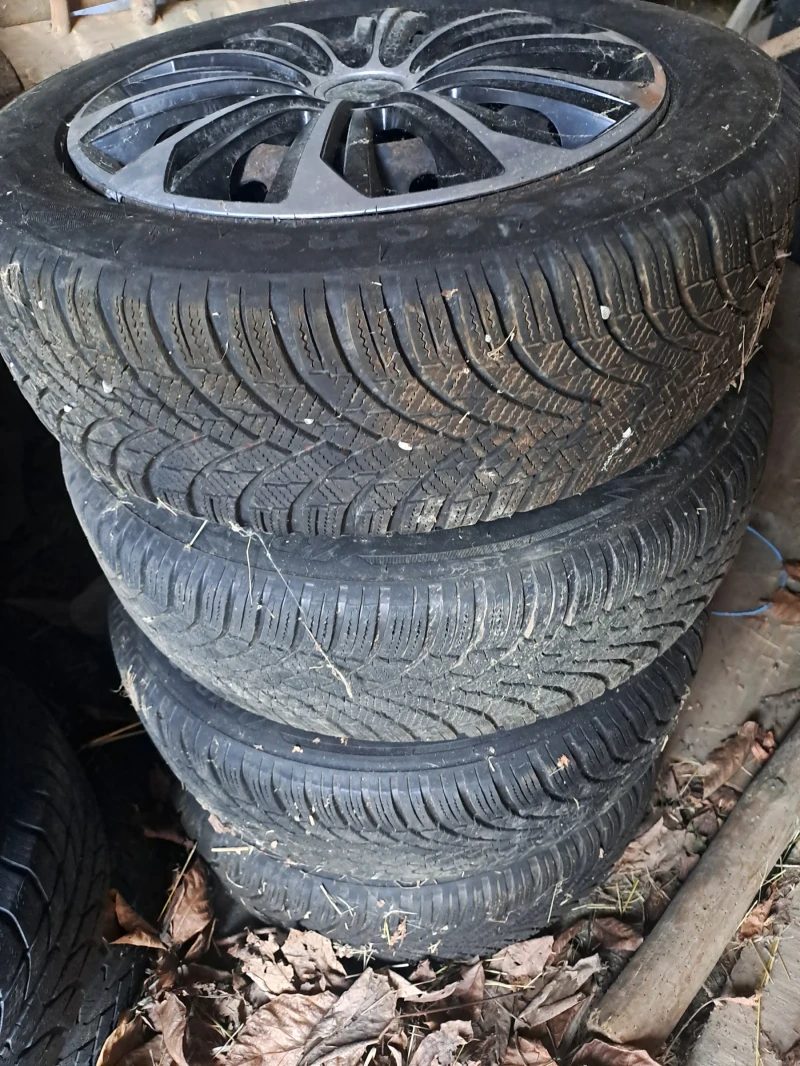 Toyota Yaris, снимка 10 - Автомобили и джипове - 52893924