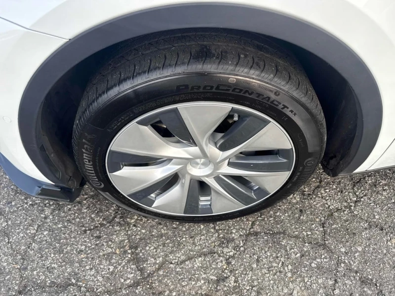 Tesla Model Y Long Range AWD * CARFAX * БЕЗ ПЪРВОНАЧАЛНА ВНОСК, снимка 6 - Автомобили и джипове - 52951164