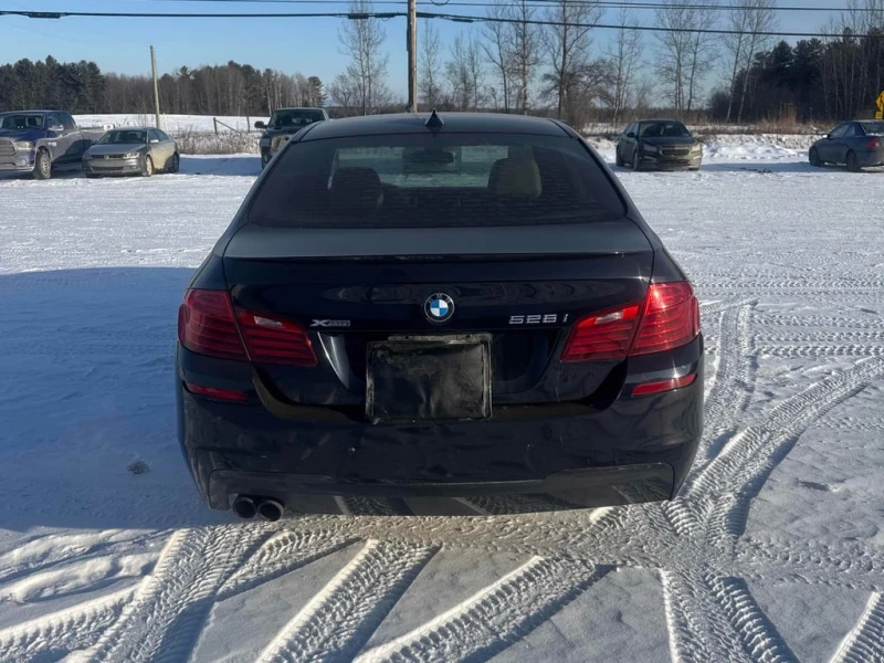 BMW 528 * 528i xDrive * CARFAX * БЕЗ ПЪРВОНАЧАЛНА ВНОСКА, снимка 4 - Автомобили и джипове - 53200243