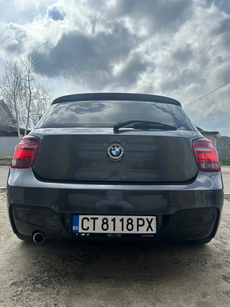BMW 120 FULL M PACK + CarPlay + Подгрев + Нови Pirelli, снимка 9 - Автомобили и джипове - 53204163