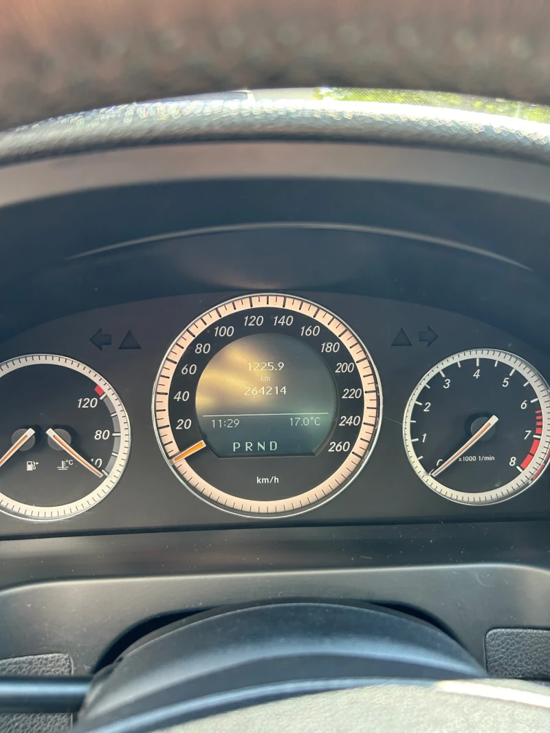 Mercedes-Benz C 200 Компресор, реални км, снимка 9 - Автомобили и джипове - 53479800