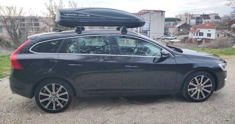 Volvo V60 D6, снимка 7 - Автомобили и джипове - 53597701
