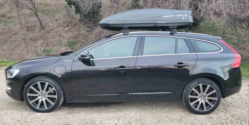 Volvo V60 D6, снимка 3 - Автомобили и джипове - 53597701