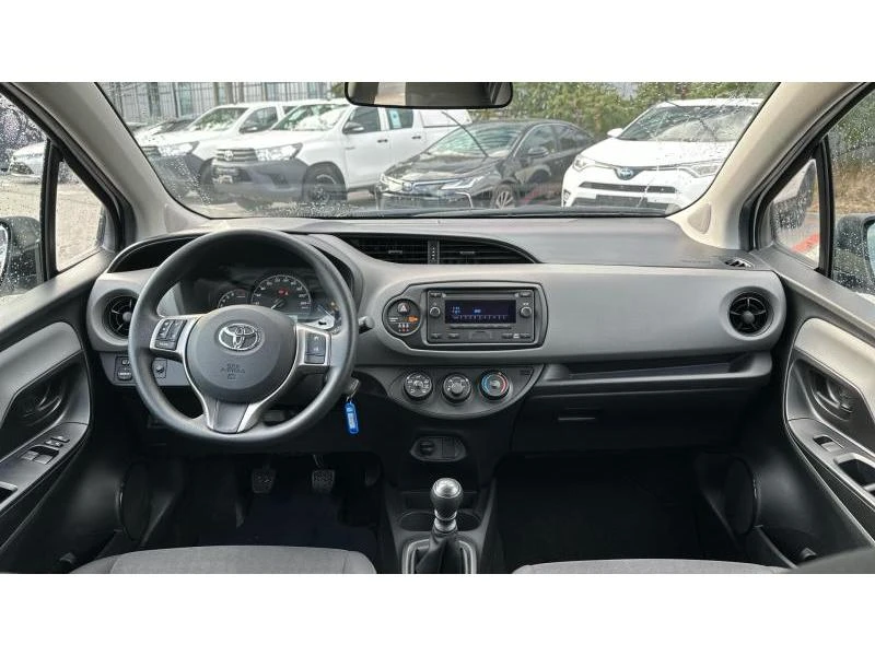 Toyota Yaris YARIS 1.5P TERRA - изображение 8