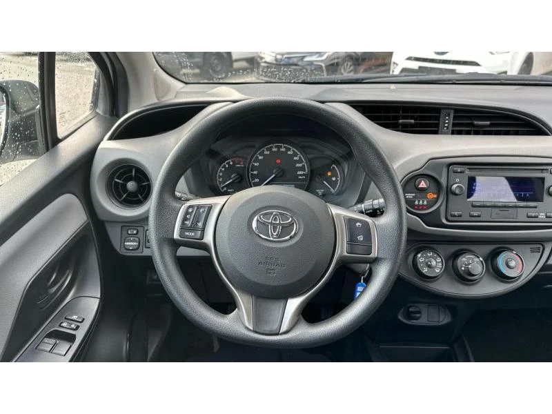 Toyota Yaris YARIS 1.5P TERRA - изображение 9