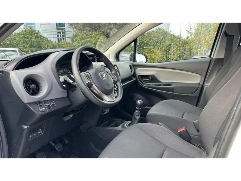 Toyota Yaris 1.5P TERRA | Mobile.bg   12