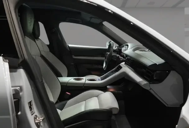 Porsche Taycan 4S = SportDesign = Гаранция, снимка 11 - Автомобили и джипове - 54608672