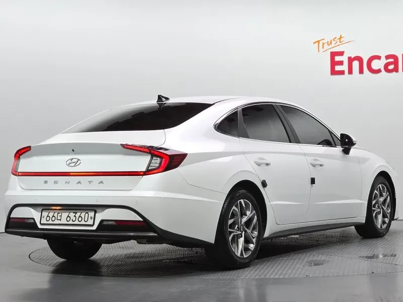 Hyundai Sonata 2.0 PREMIUM, снимка 2 - Автомобили и джипове - 55221404