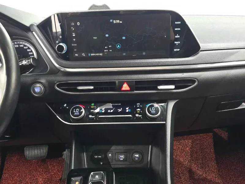 Hyundai Sonata 2.0 PREMIUM, снимка 14 - Автомобили и джипове - 55221404