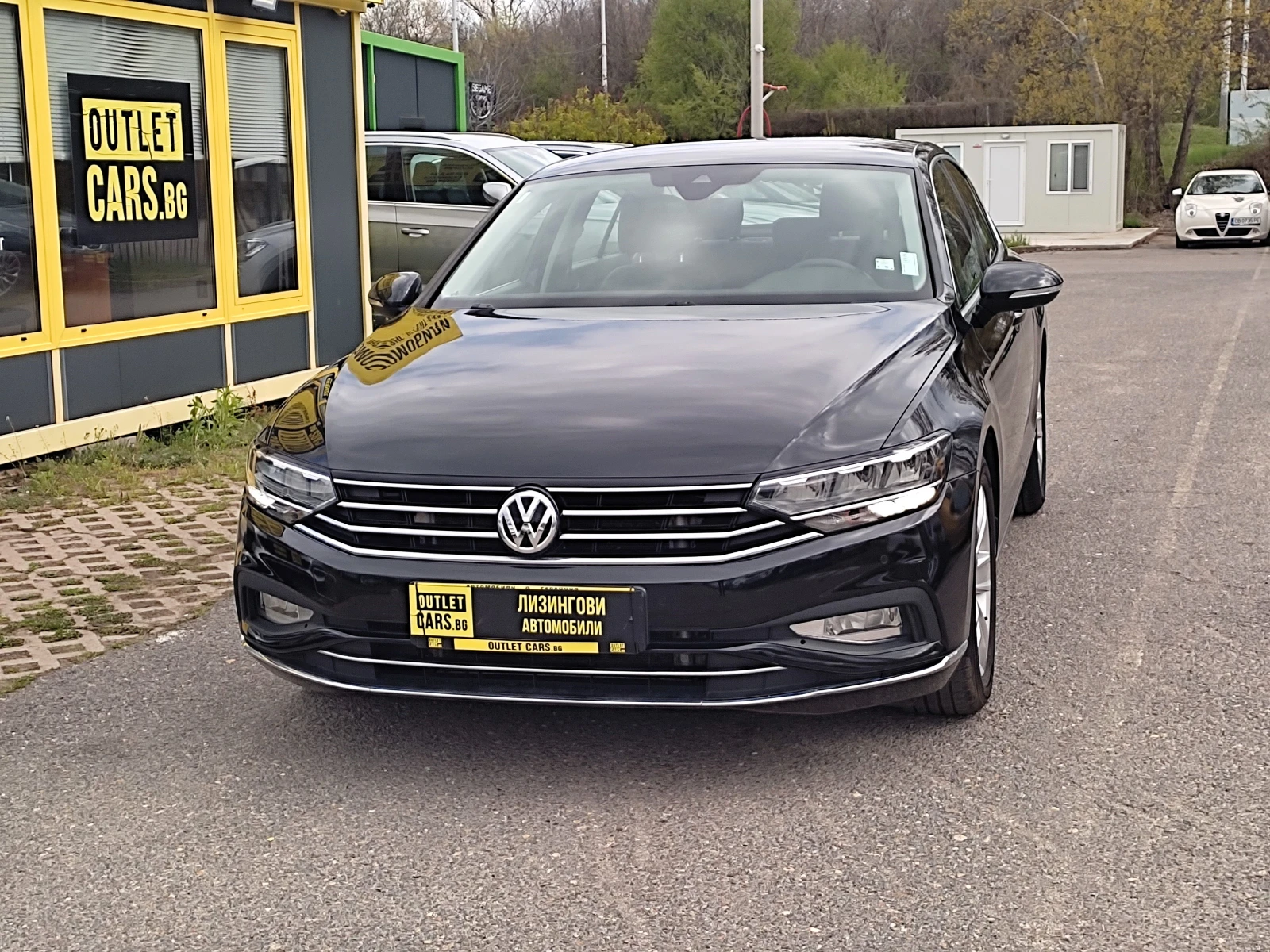 VW Passat 150к.с. DSG закупен от VW България, снимка 1