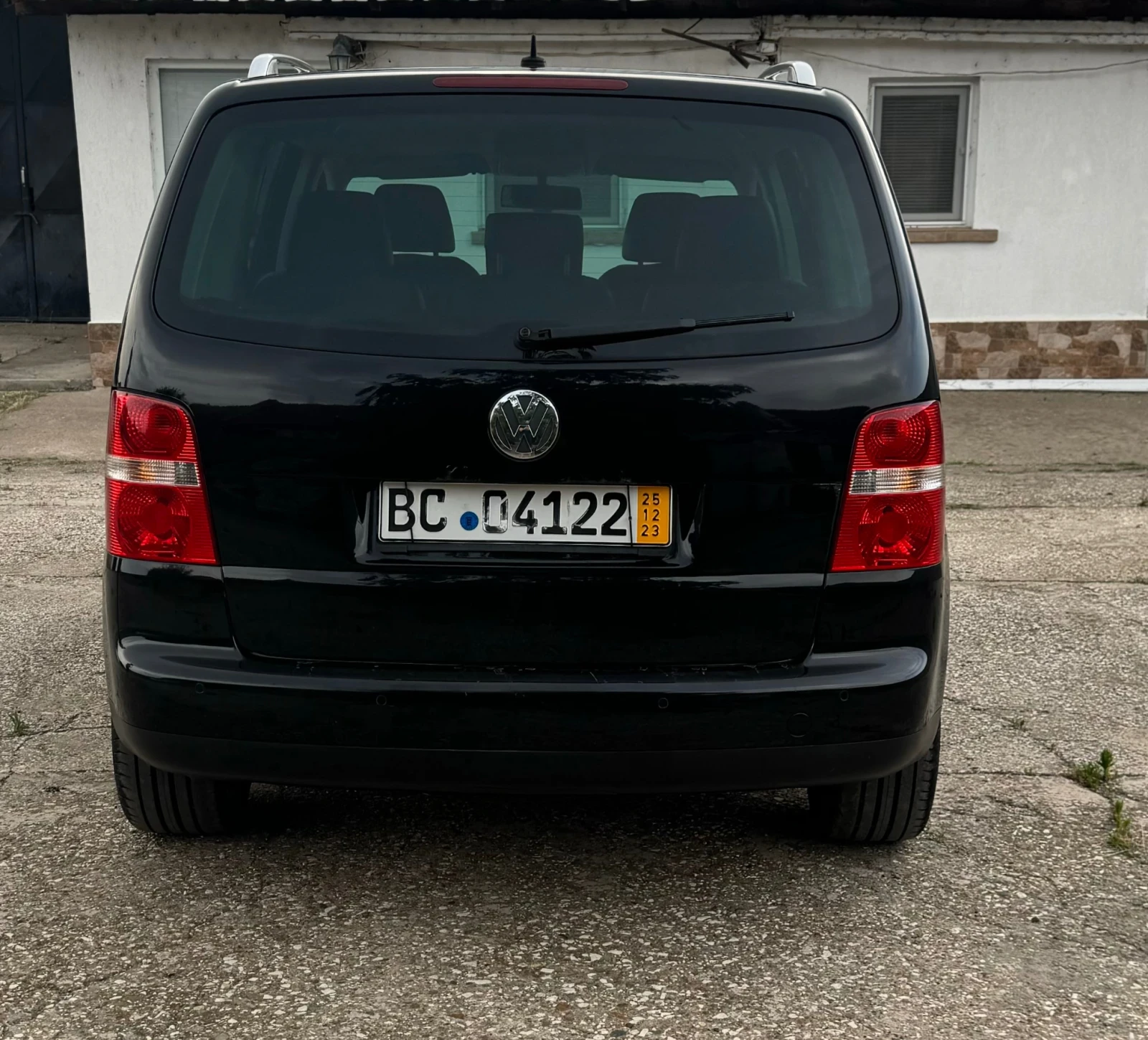 VW Touran 2.0 TDI 170kc 7-местен Внос от Германия - изображение 4