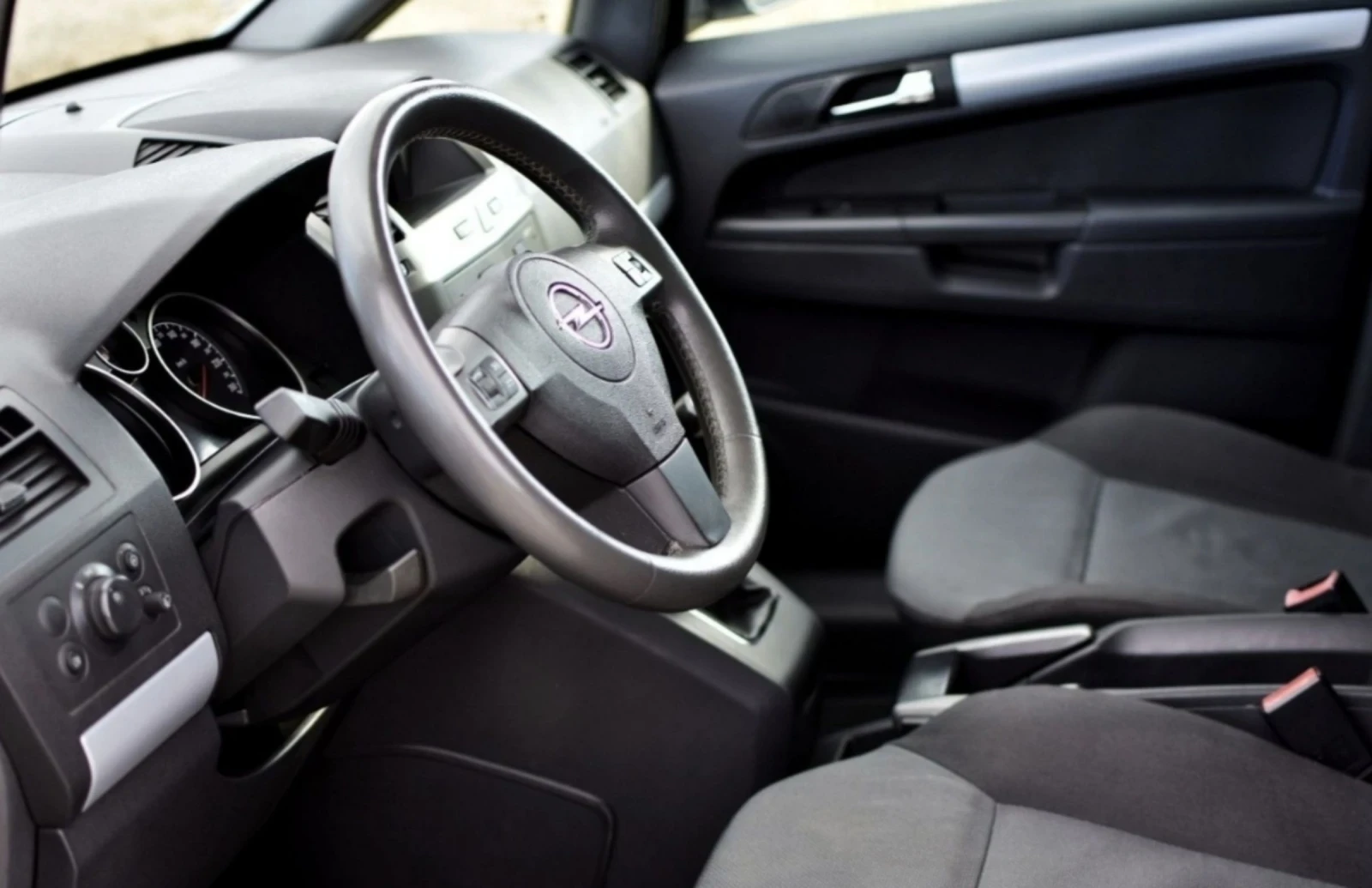 Opel Zafira Ван - изображение 9