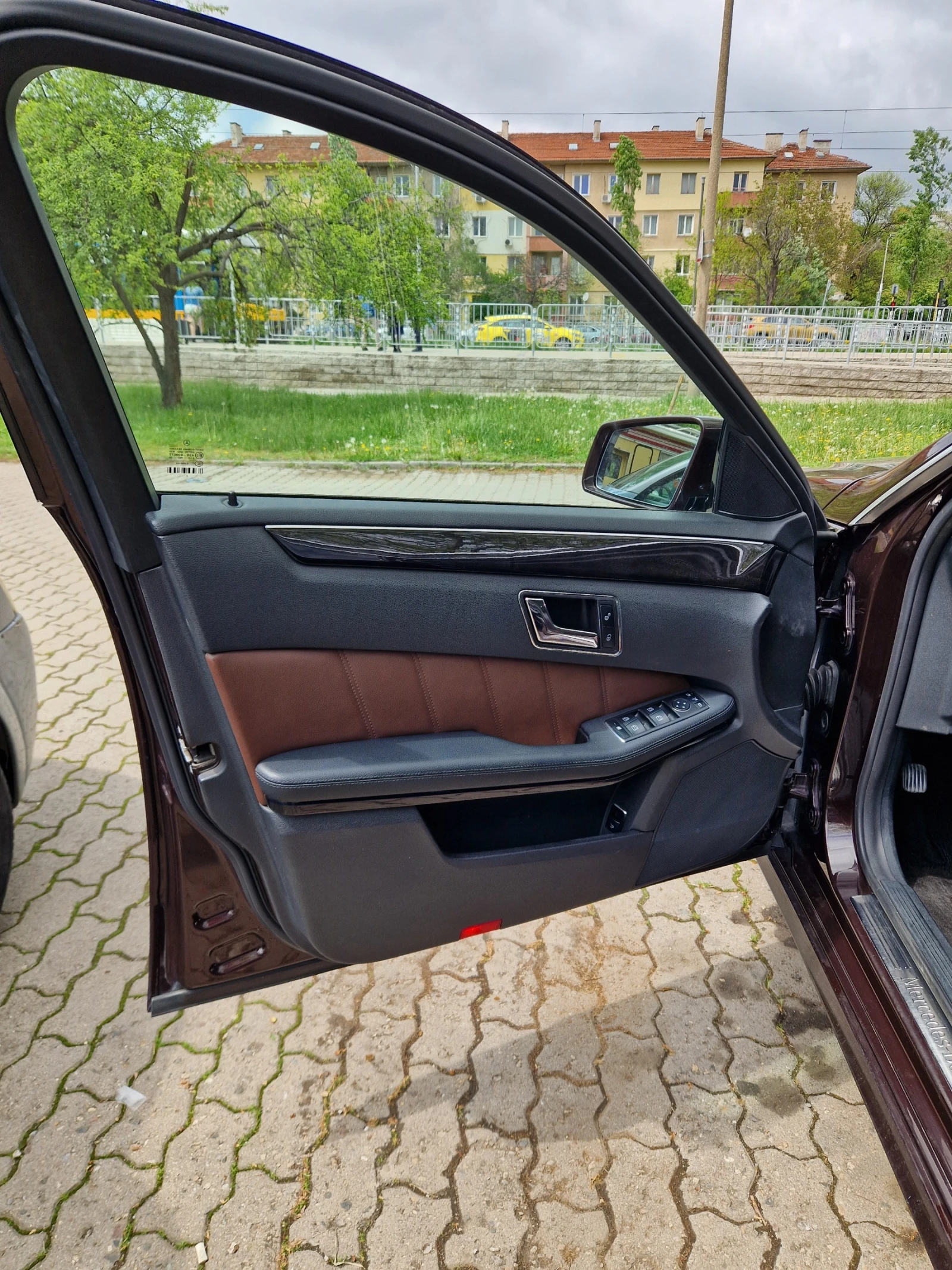 Mercedes-Benz E 350 4 Matic - изображение 7
