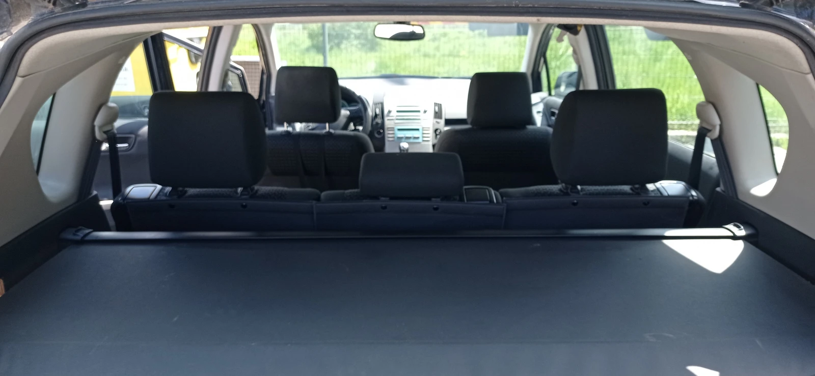Toyota Corolla verso  - изображение 2