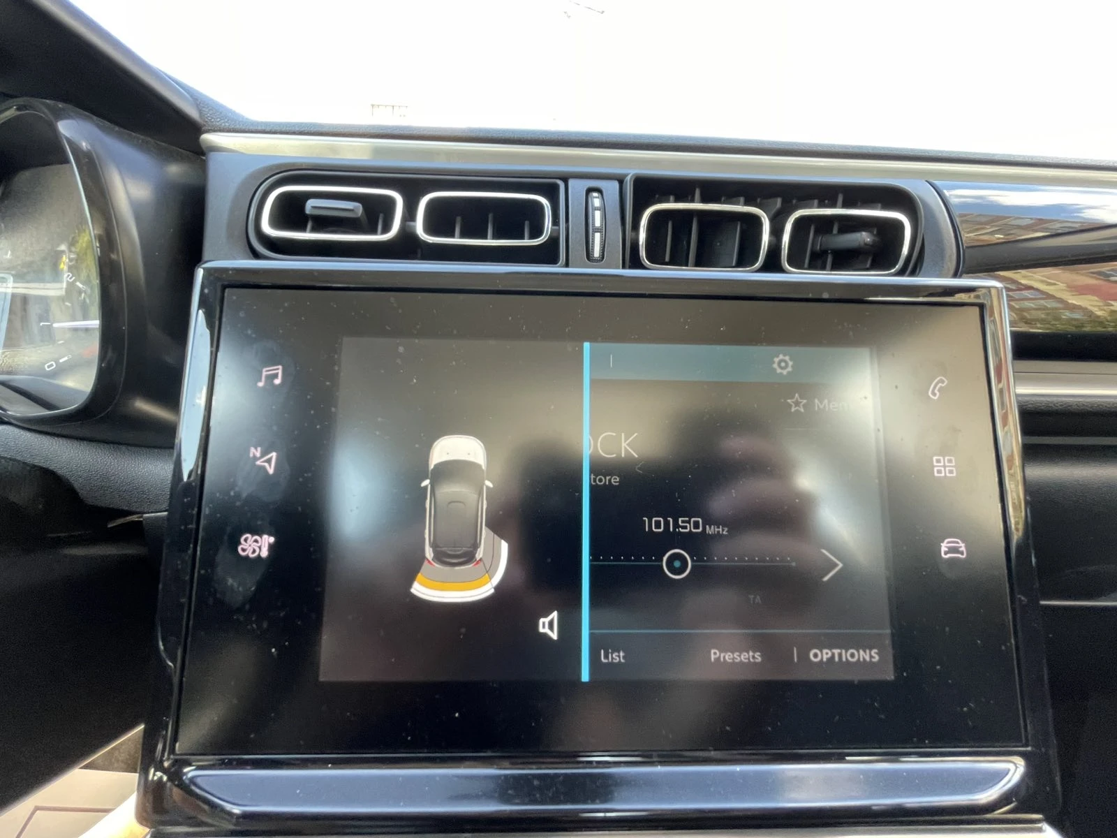 Citroen C3 1.2 PureTech 83 Shine+  - изображение 9