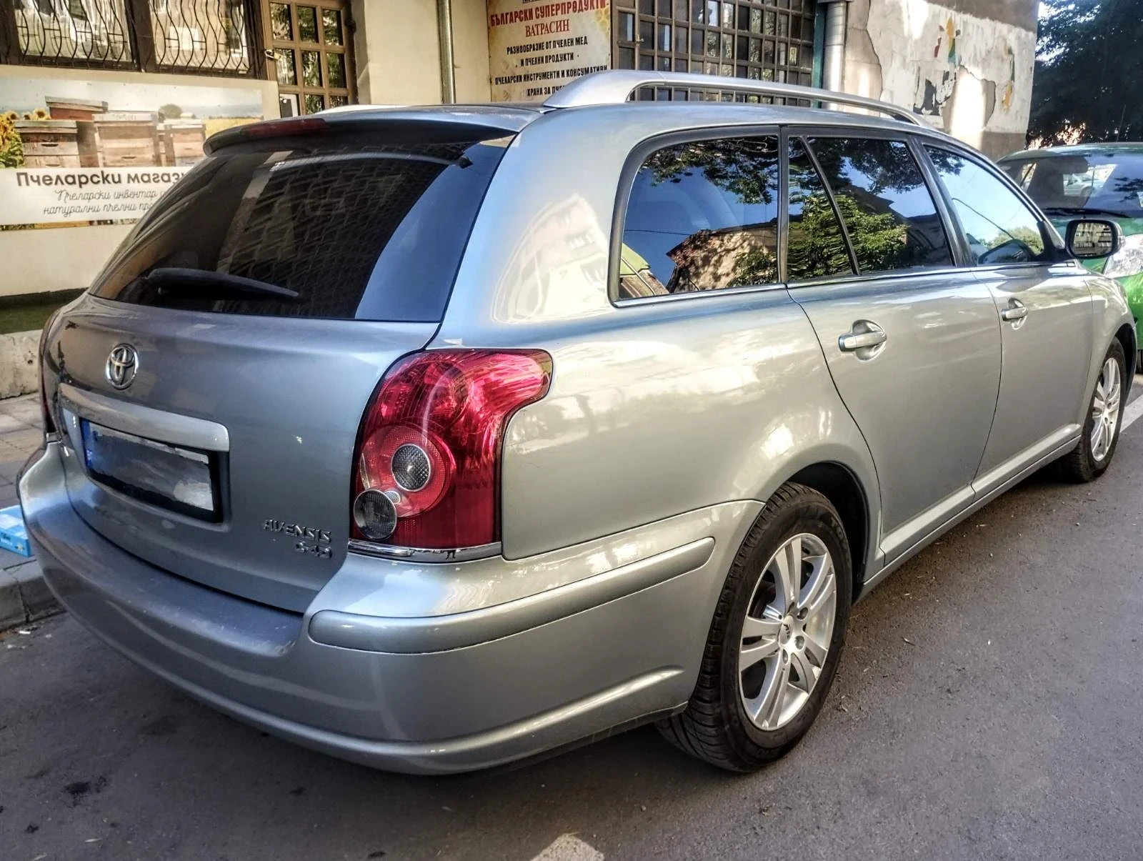 Toyota Avensis D4D - изображение 5